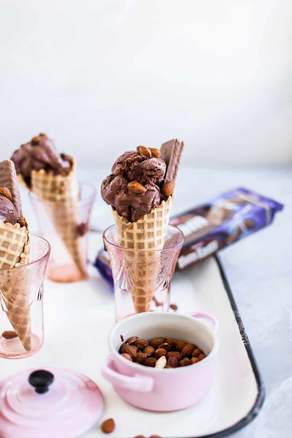 Mocha Almond Biscuit Fudge Ice Cream