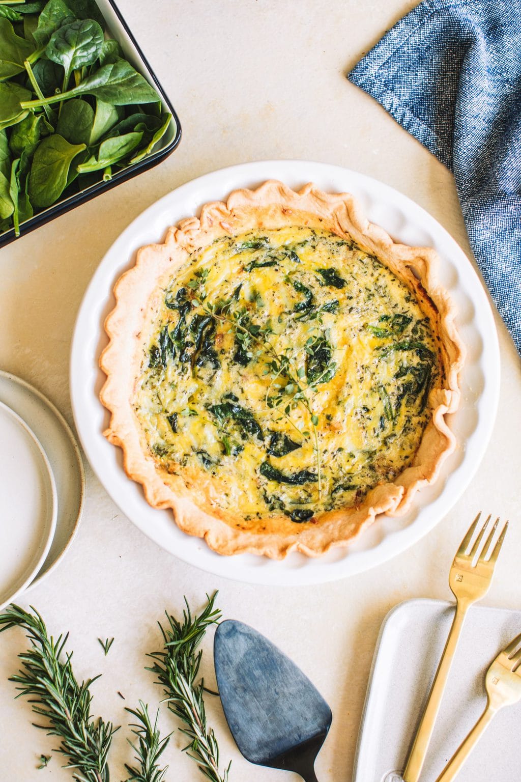 easy quiche florentine recipe baked in pie pan