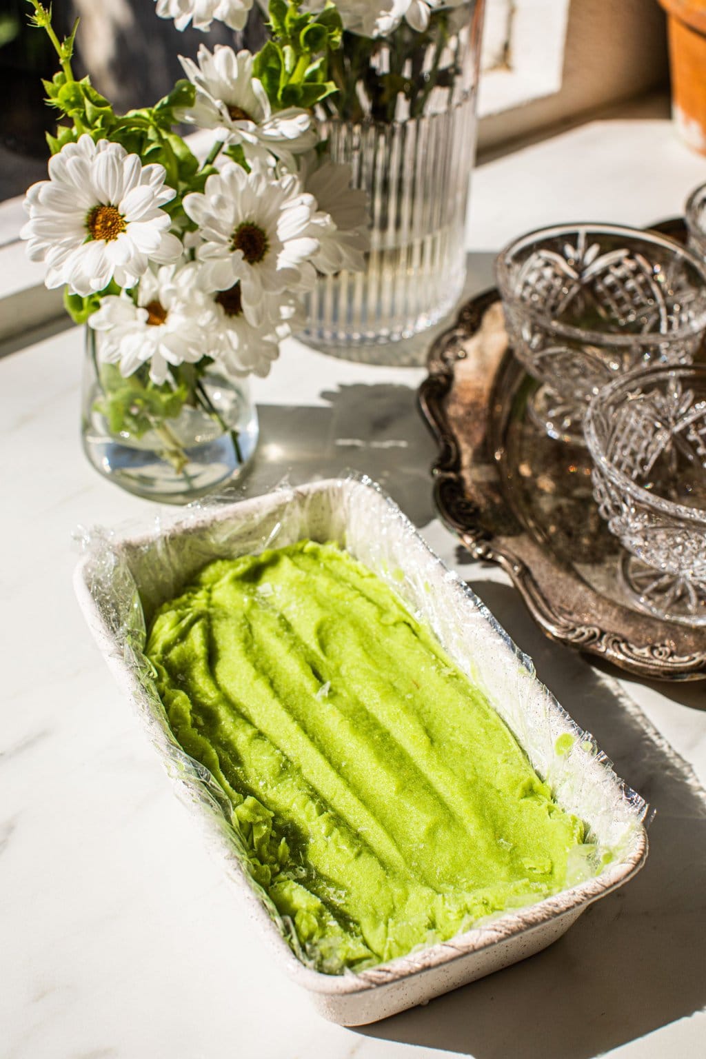 the green sorbet spread out in a pan 